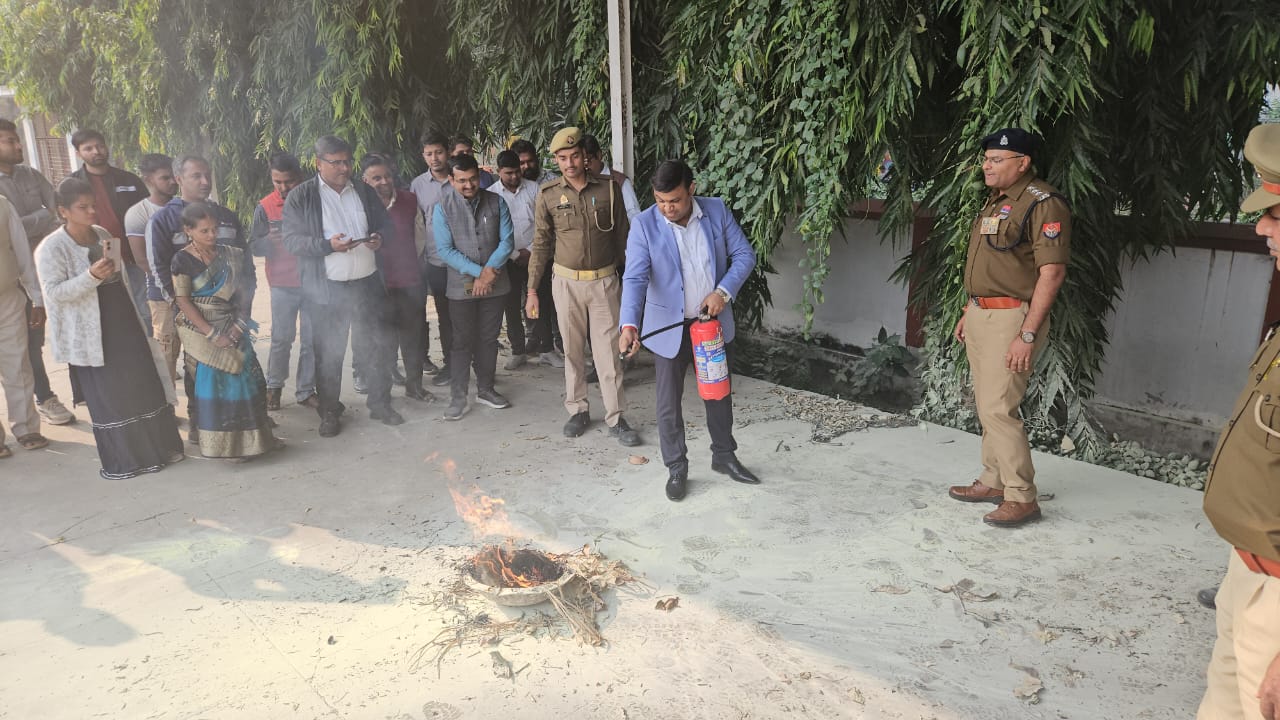 महाकुंभ को फायर फ्री जोन बनाने का संकल्प